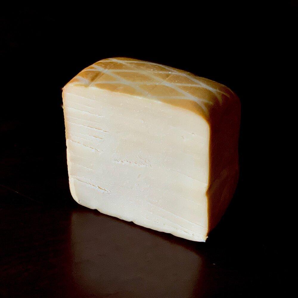 Sweet Creme Havarti Smoked in Fruitwood