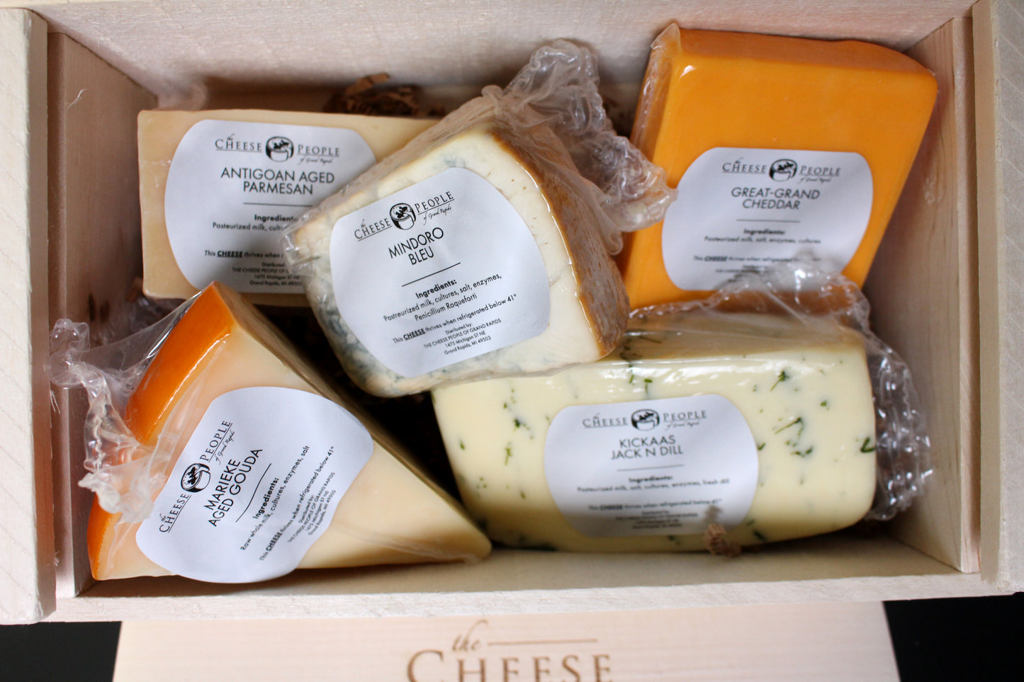 Cupid Mouse's Valentine's Gourmet Cheese Ensemble Gift Box
